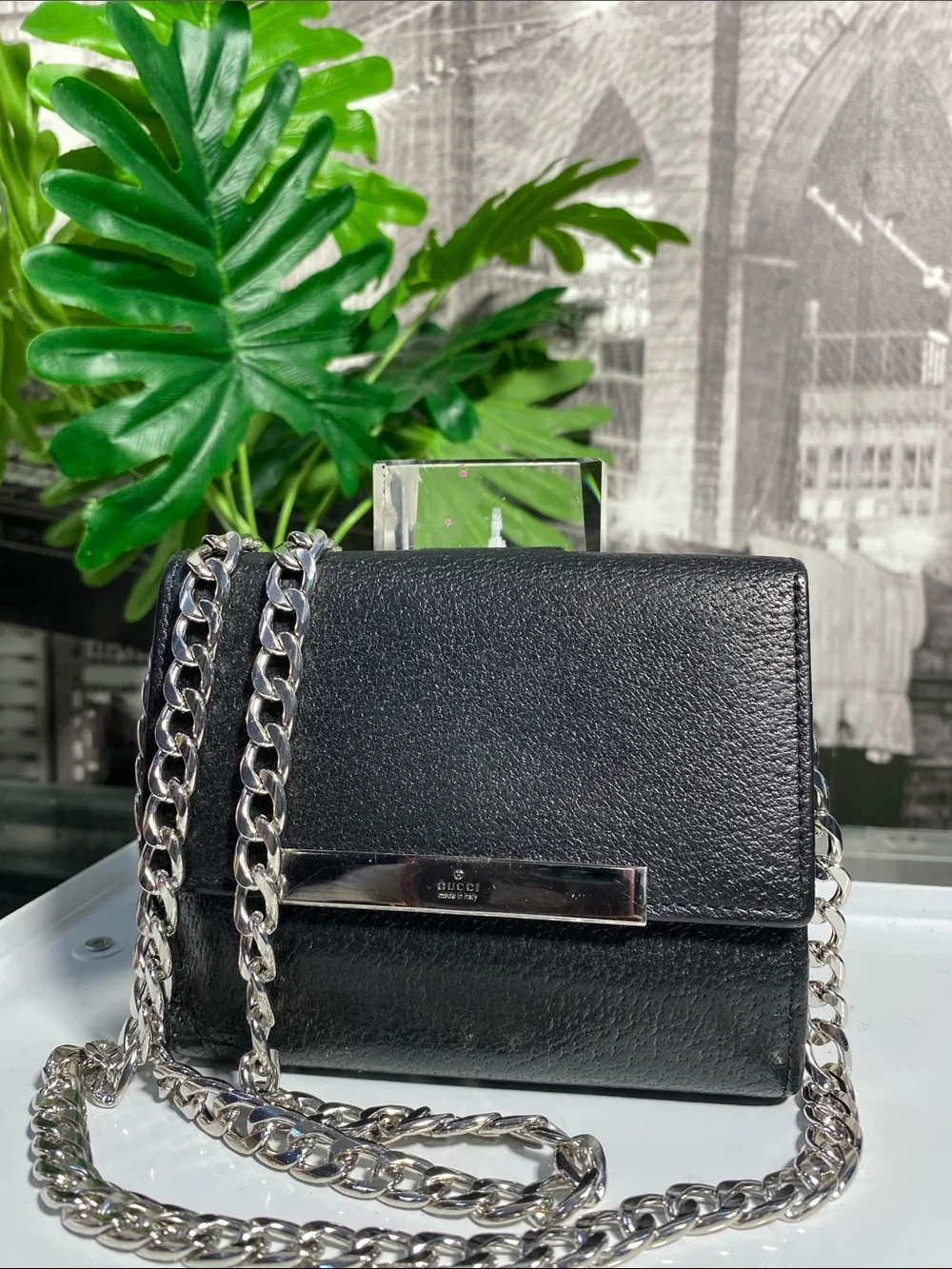 Authentic Gucci black textured leather Wallet - Picture 4 of 15
